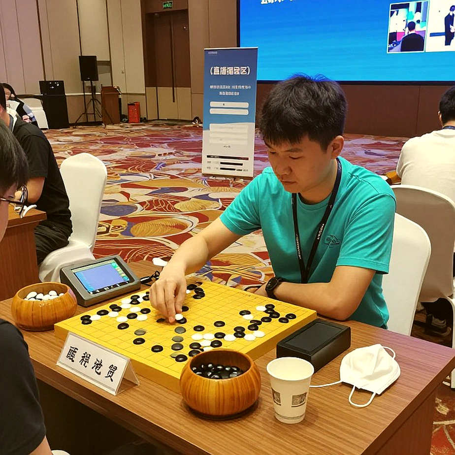 GCL 2026: Nepomniachtchi Gives Carlsen a Scare Before Getting Past Sindarov on the Clock GCL 2026: Nepomniachtchi Gives Carlsen a Scare Before Getting Past Sindarov on the Clock