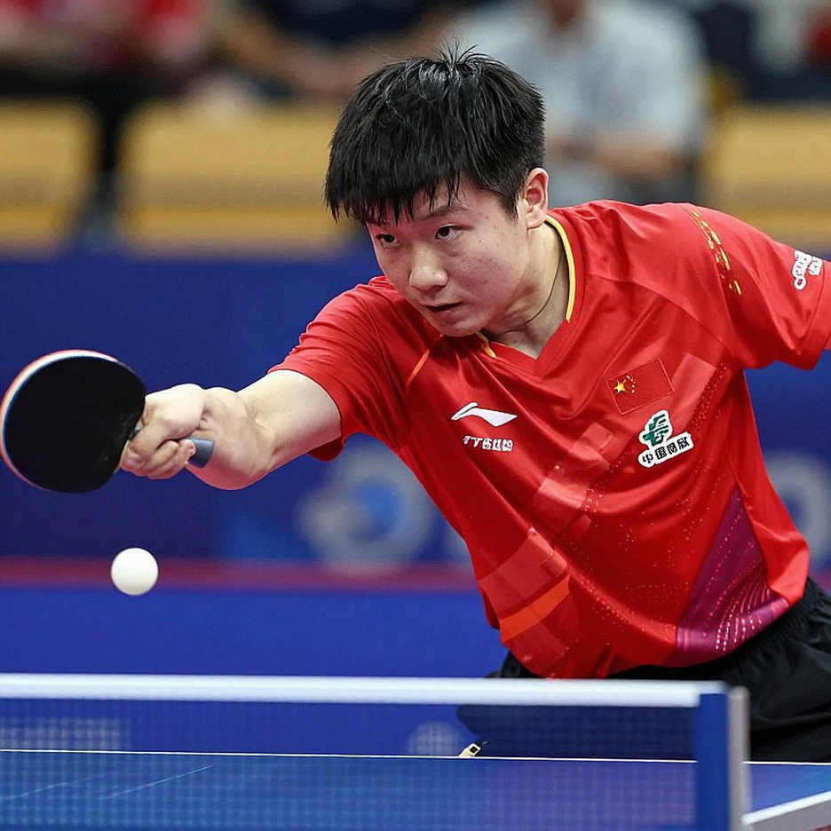 Khi số 9 gục xuống giữa Manila: Xuân Son chấn thương, Đình Bắc treo giò, và hàng công Việt Nam học lại bài thơ thất bại